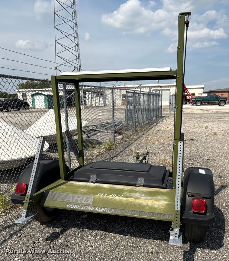 image for item DY8167 2006 Trafcon CB radio repeater trailer