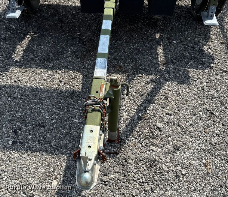 image for item DY8167 2006 Trafcon CB radio repeater trailer