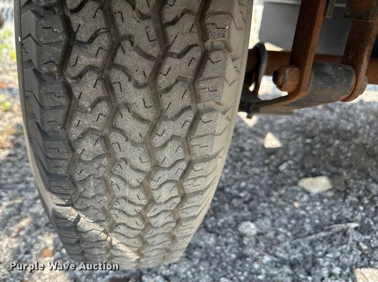 image for item DY8167 2006 Trafcon CB radio repeater trailer