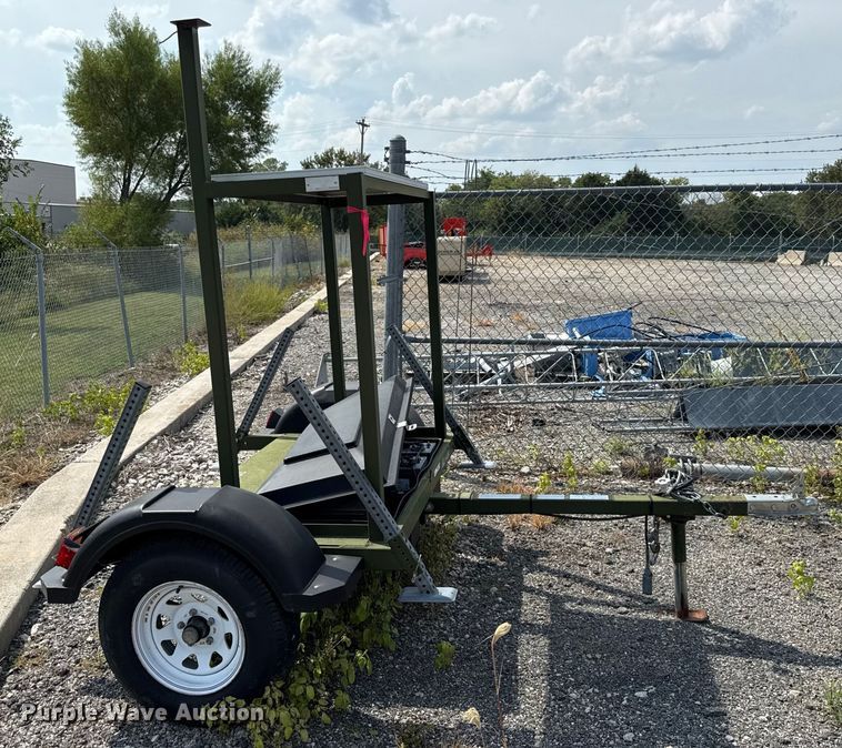 image for item DY8168 2006 Trafcon CB radio repeater trailer
