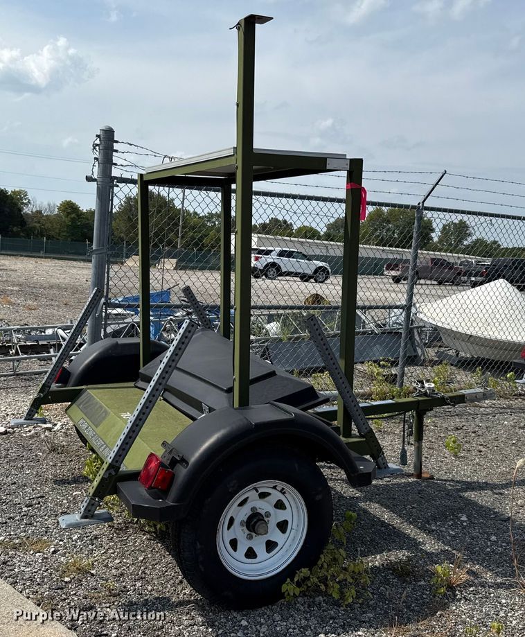 image for item DY8168 2006 Trafcon CB radio repeater trailer
