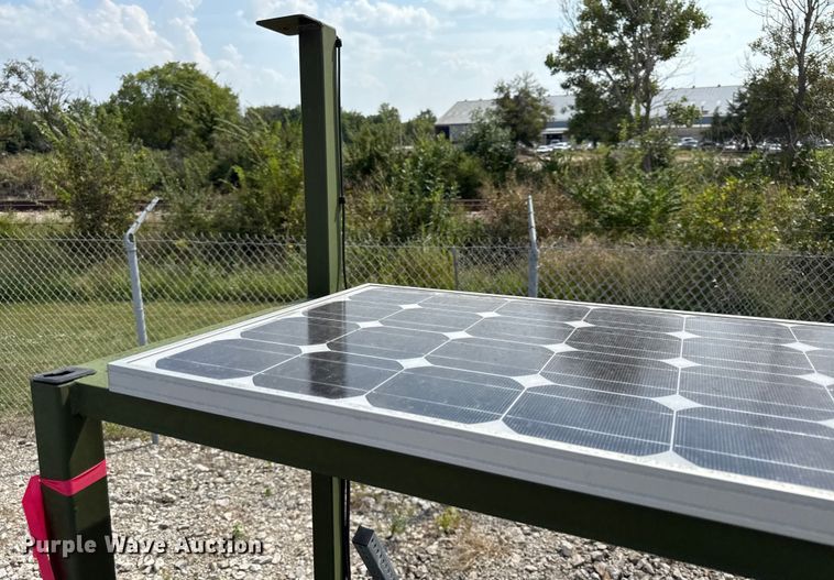 image for item DY8168 2006 Trafcon CB radio repeater trailer