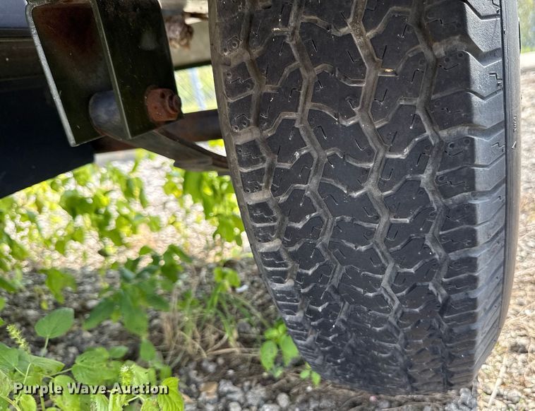 image for item DY8168 2006 Trafcon CB radio repeater trailer