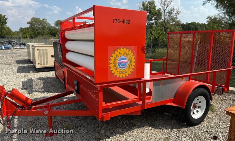 image for item DY8170 2002 Fastline utility trailer