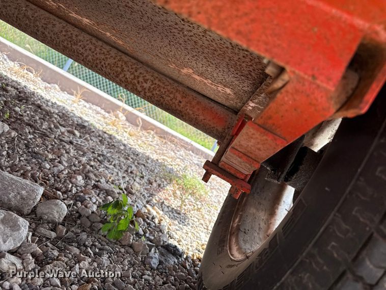 image for item DY8170 2002 Fastline utility trailer