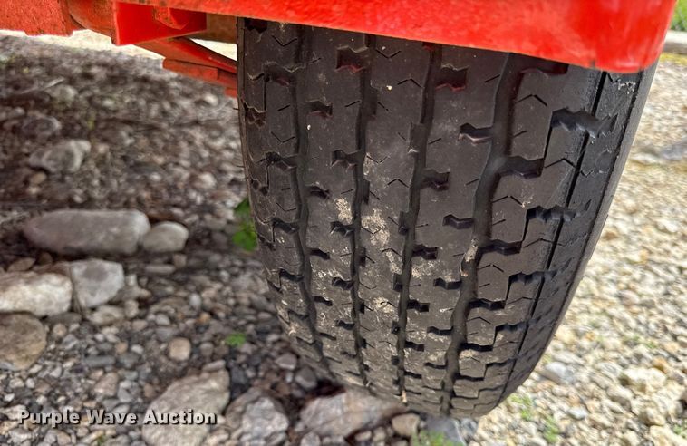 image for item DY8170 2002 Fastline utility trailer