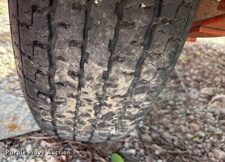 image for item DY8170 2002 Fastline utility trailer