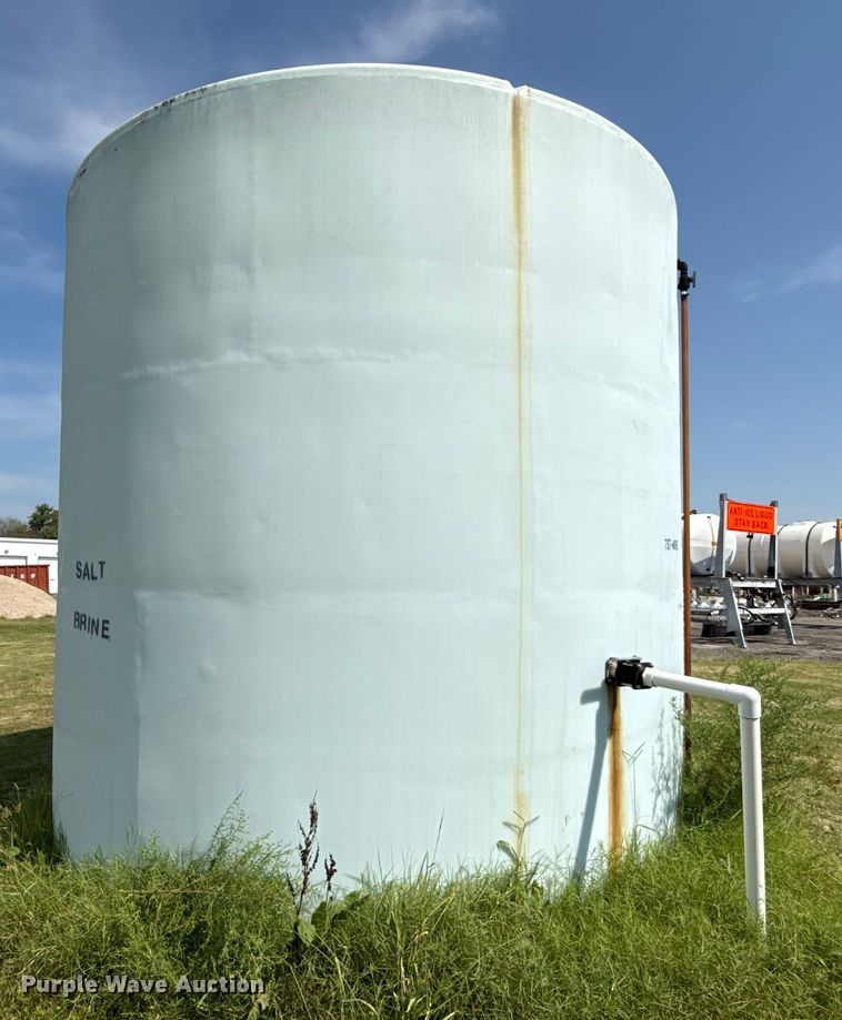 image for item DY8172 Salt brine poly storage tank