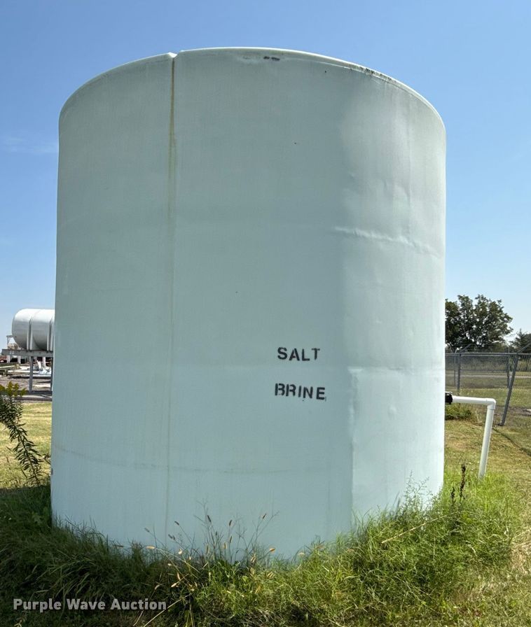 image for item DY8172 Salt brine poly storage tank