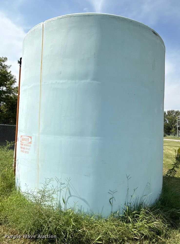 image for item DY8172 Salt brine poly storage tank