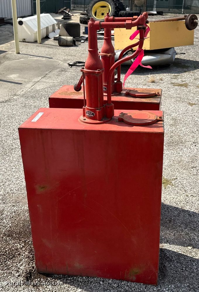 image for item DY8177 (2) oil tanks