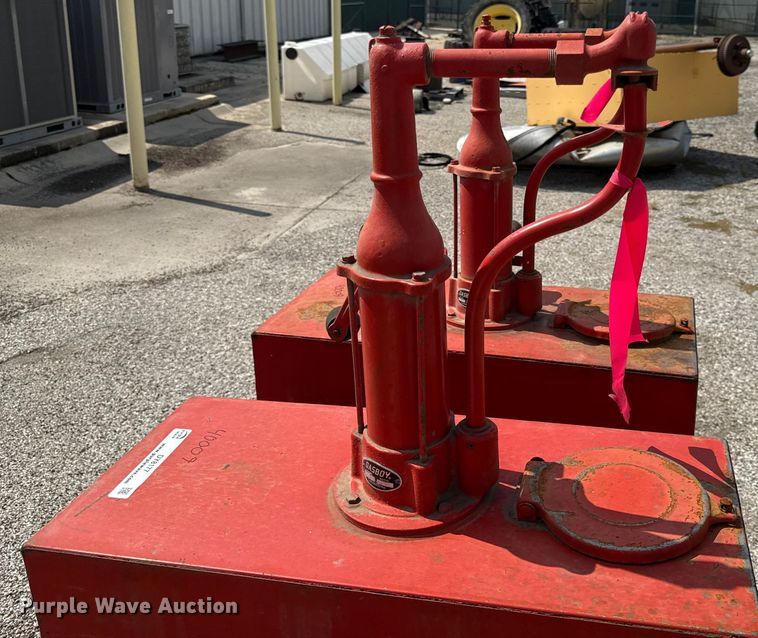 image for item DY8177 (2) oil tanks