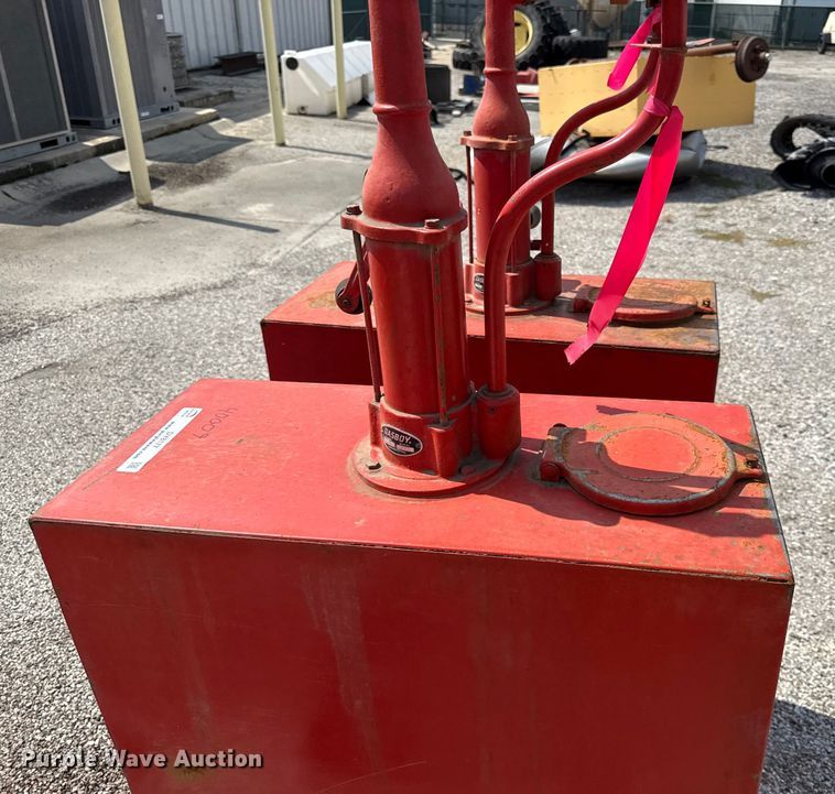 image for item DY8177 (2) oil tanks