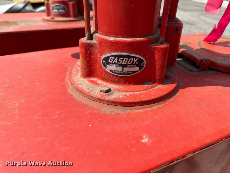 image for item DY8177 (2) oil tanks