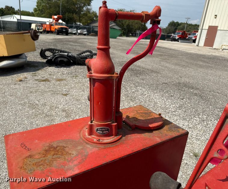 image for item DY8177 (2) oil tanks