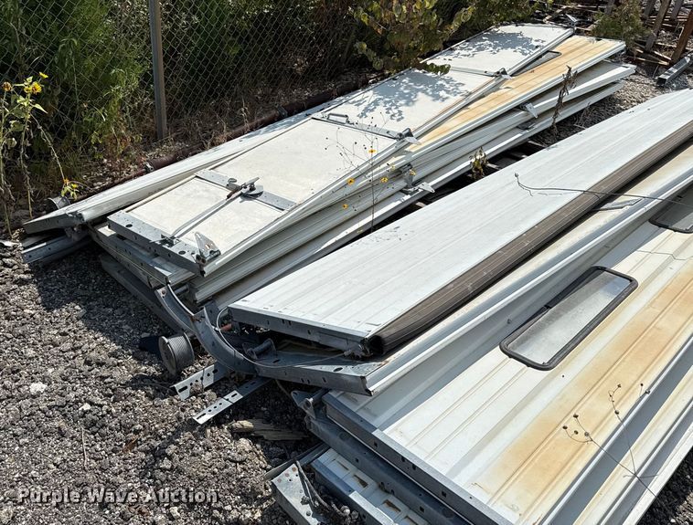 image for item DY8178 (4) overhead doors