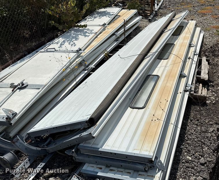 image for item DY8178 (4) overhead doors