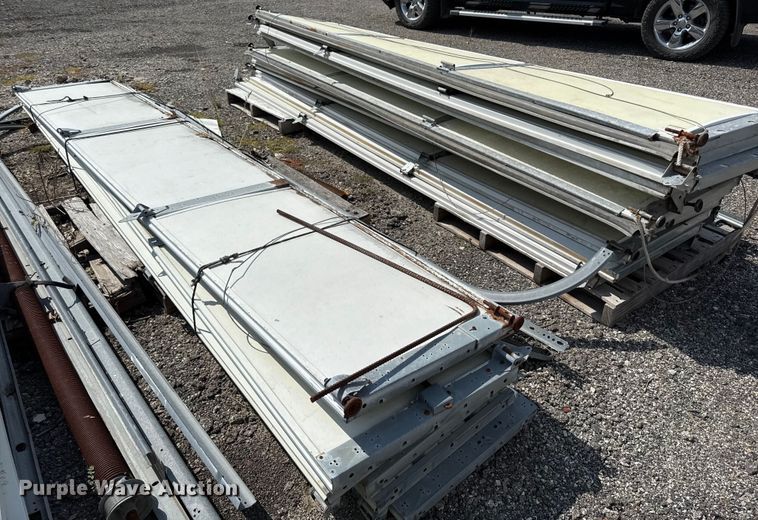 image for item DY8178 (4) overhead doors