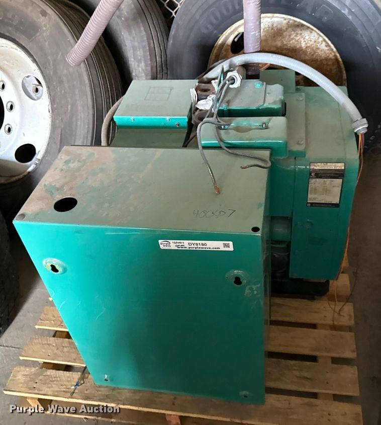 image for item DY8180 Onan 7.5JB generator