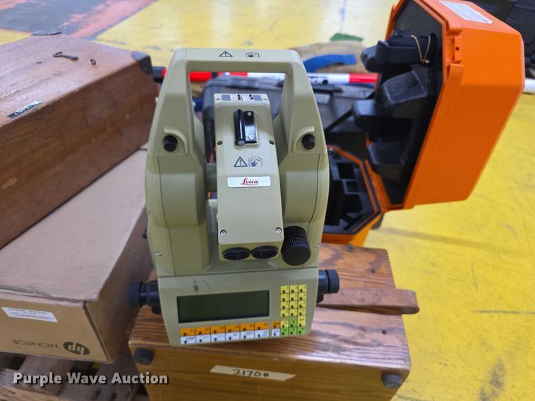 image for item DZ6298 Survey equipment