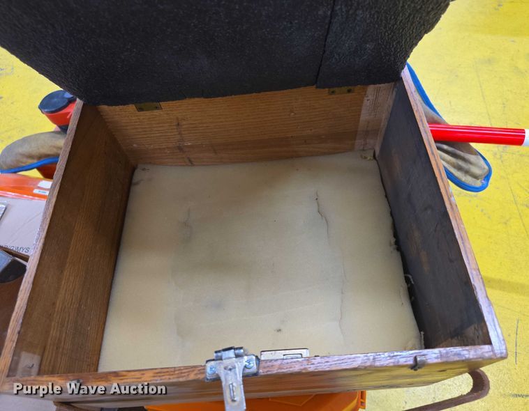 image for item DZ6298 Survey equipment