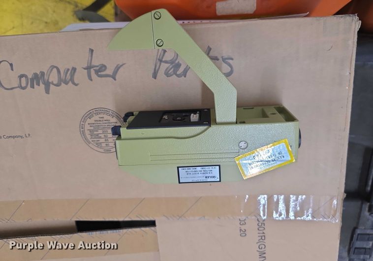 image for item DZ6298 Survey equipment