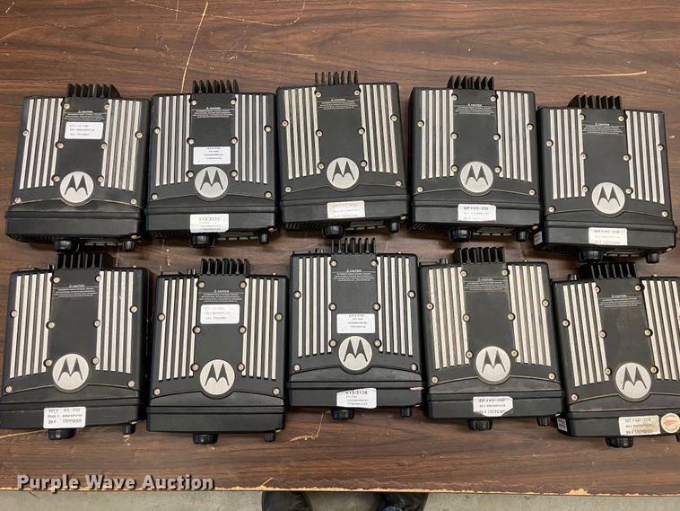 image for item DZ6316 (58) radios