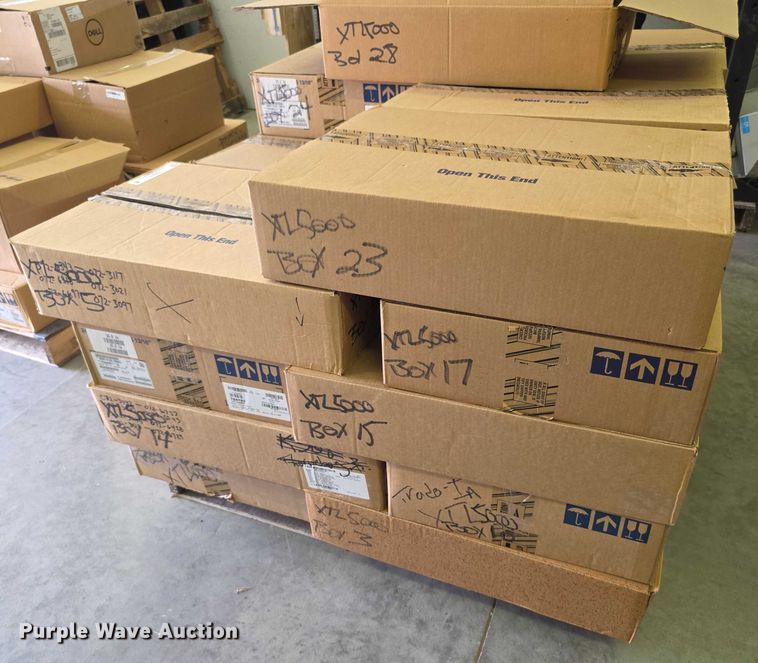 image for item DZ6319 (253) radios