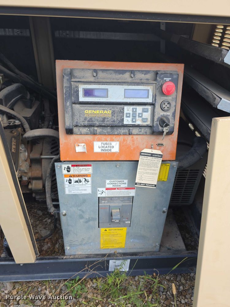 image for item DZ6321 Generac QT04554AVSNA generator