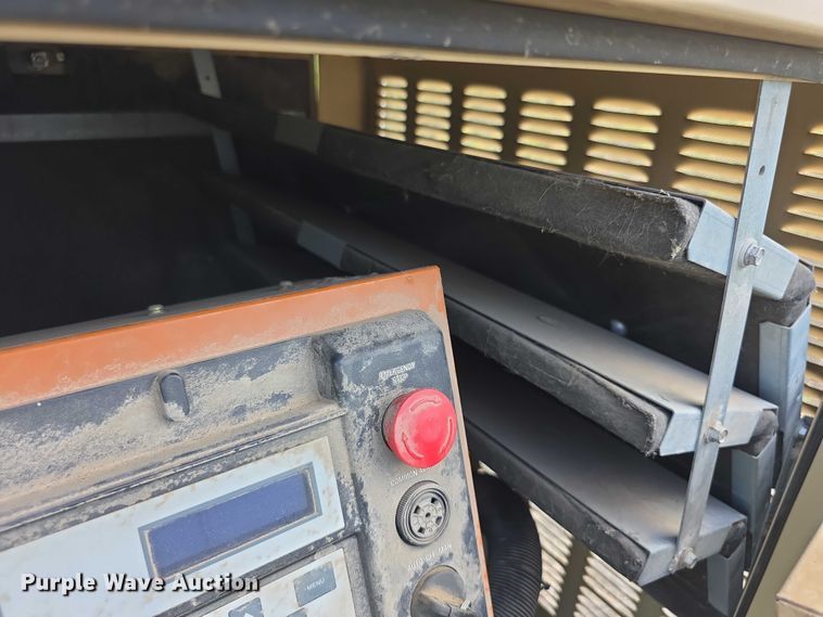 image for item DZ6321 Generac QT04554AVSNA generator