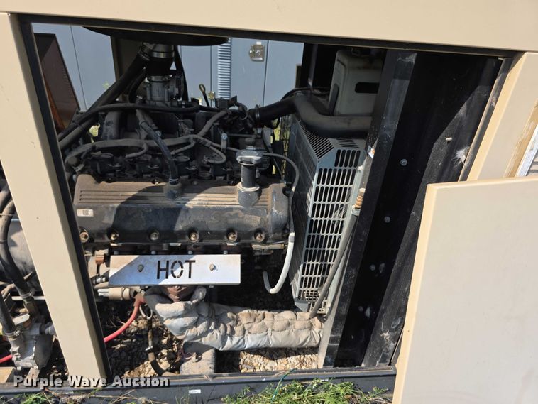 image for item DZ6321 Generac QT04554AVSNA generator