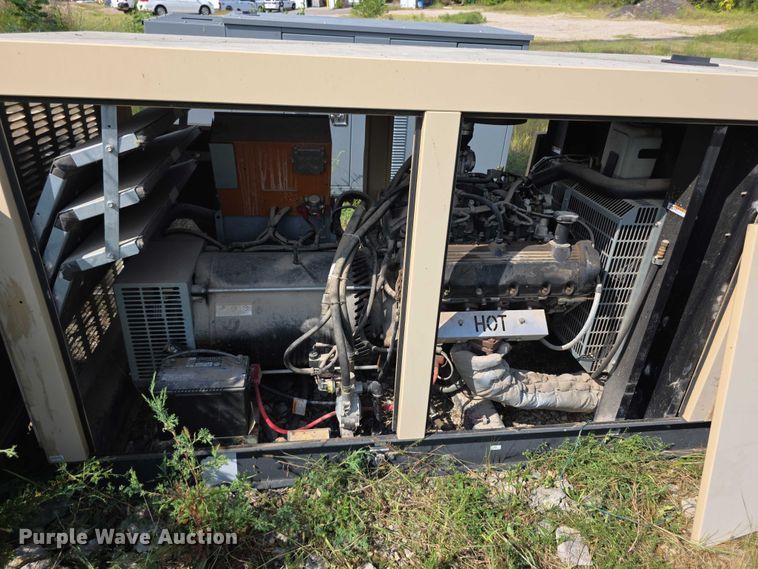 image for item DZ6321 Generac QT04554AVSNA generator