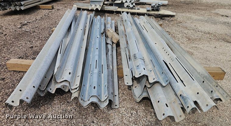 image for item EB8279 (37) pieces of guard rail