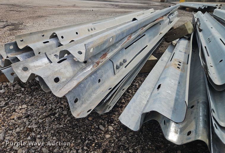 image for item EB8279 (37) pieces of guard rail