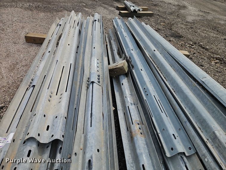 image for item EB8279 (37) pieces of guard rail