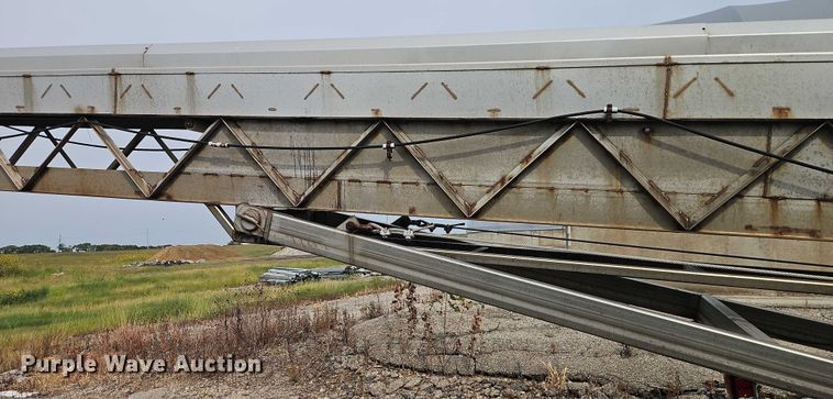 image for item EB8282 1995 Kimco conveyor