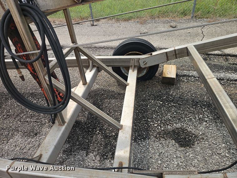 image for item EB8282 1995 Kimco conveyor