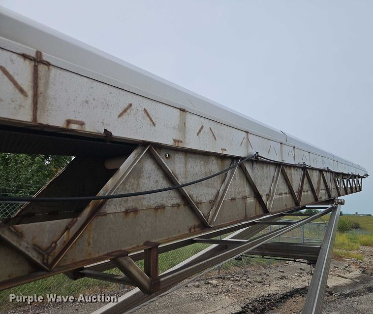 image for item EB8282 1995 Kimco conveyor