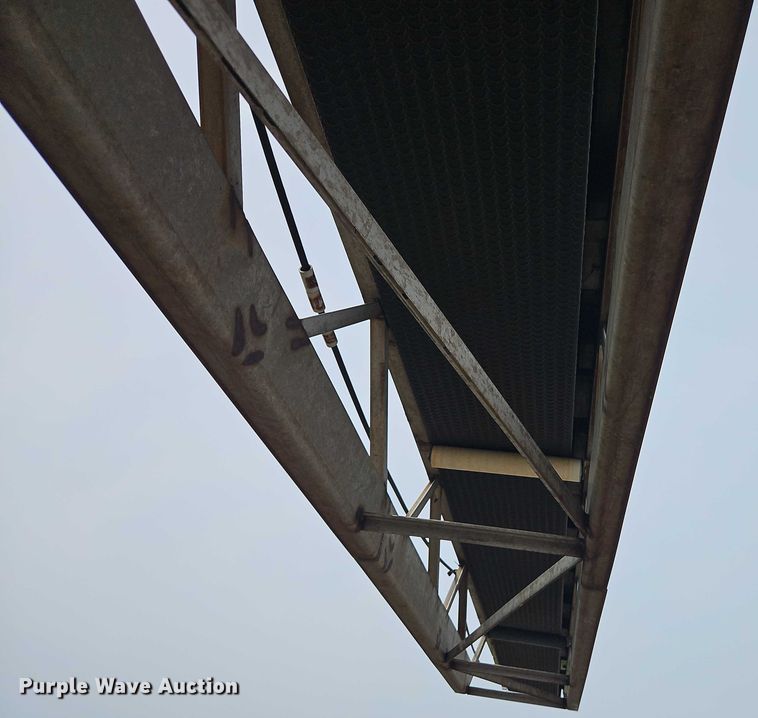 image for item EB8282 1995 Kimco conveyor