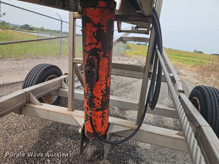 image for item EB8282 1995 Kimco conveyor