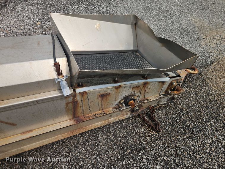 image for item EB8282 1995 Kimco conveyor