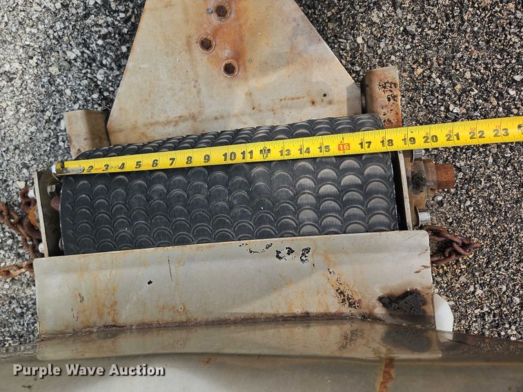 image for item EB8282 1995 Kimco conveyor