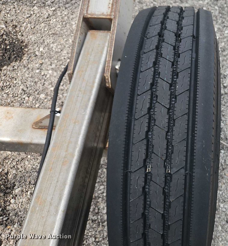 image for item EB8282 1995 Kimco conveyor