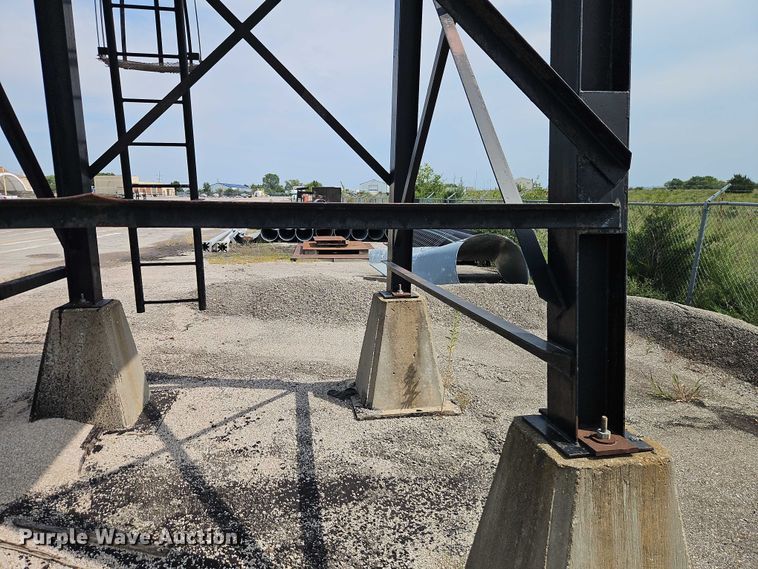 image for item EB8283 Asphalt storage tank