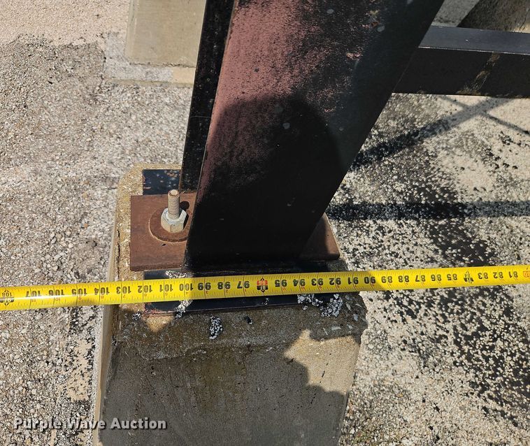 image for item EB8283 Asphalt storage tank