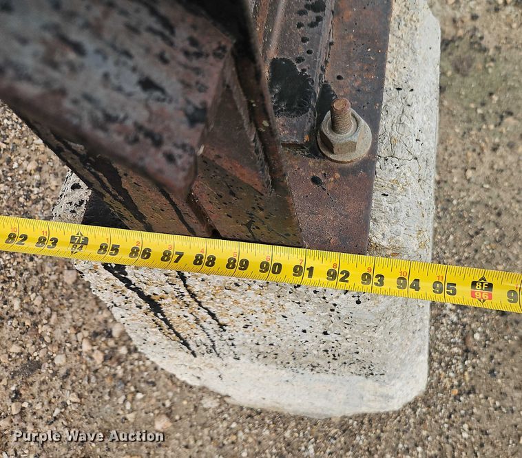 image for item EB8284 Asphalt storage tank