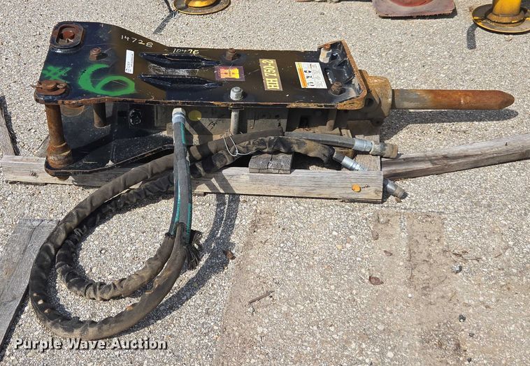 image for item ED4018 Huskie HH 750-2 breaker