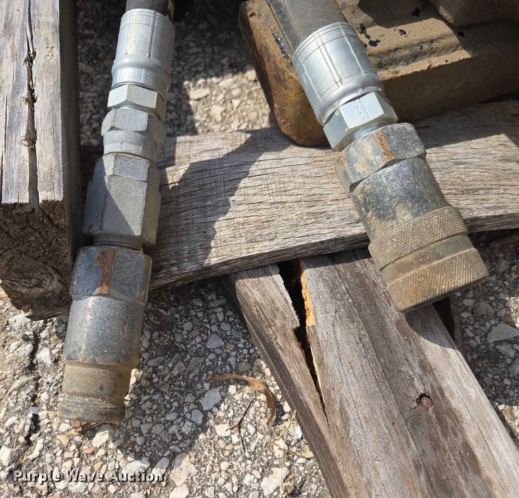 image for item ED4018 Huskie HH 750-2 breaker