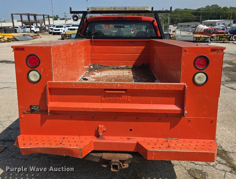 image for item ED4041 2010 Ford F250 Super Duty utility bed pickup truck