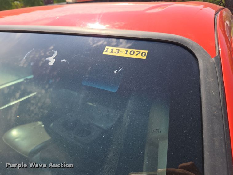 image for item ED4041 2010 Ford F250 Super Duty utility bed pickup truck